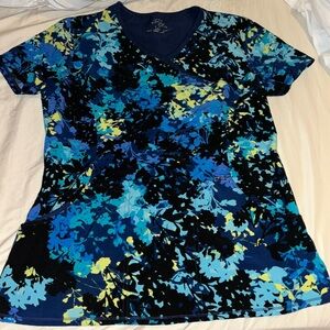 Cherokee infinity scrub top